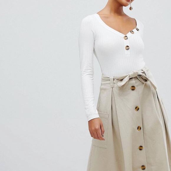 High rise skirt with belt - Picture 3 of 7